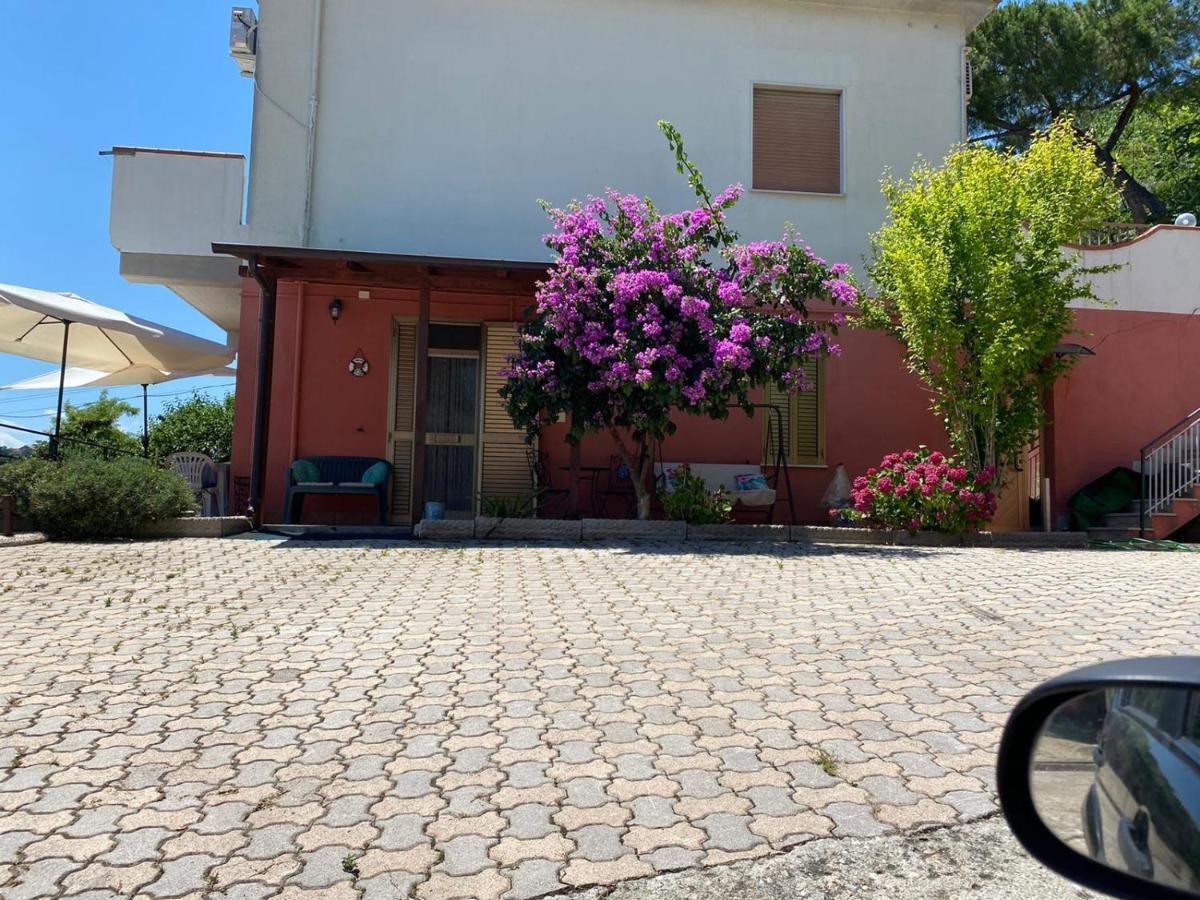 B&B Santa Lucia Silvi Paese Εξωτερικό φωτογραφία