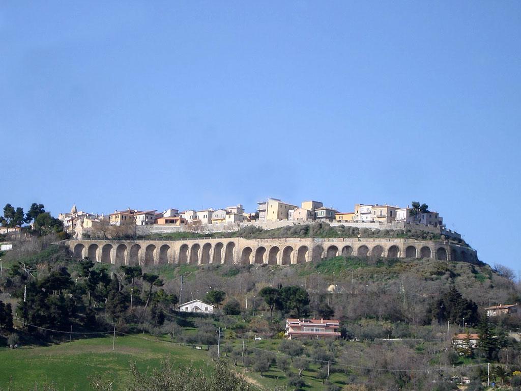 B&B Santa Lucia Silvi Paese Εξωτερικό φωτογραφία