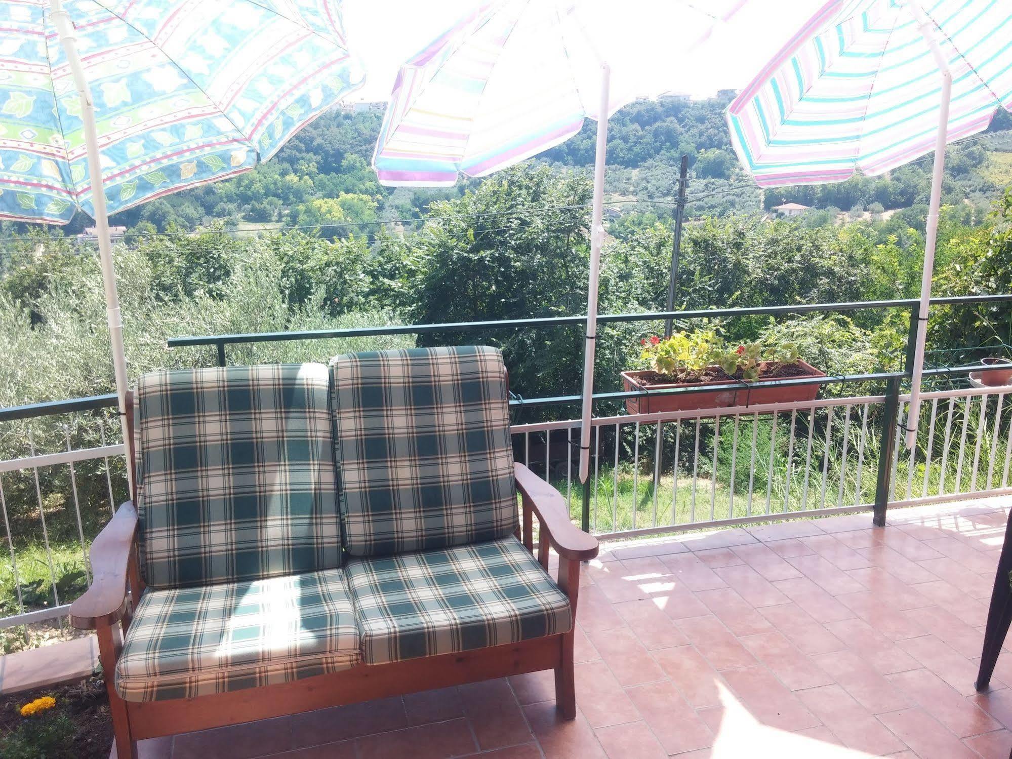 B&B Santa Lucia Silvi Paese Εξωτερικό φωτογραφία